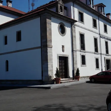 Palacio De La Magdalena 4*