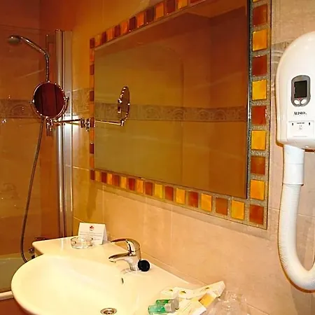 Palacio De La Magdalena 호텔 4*