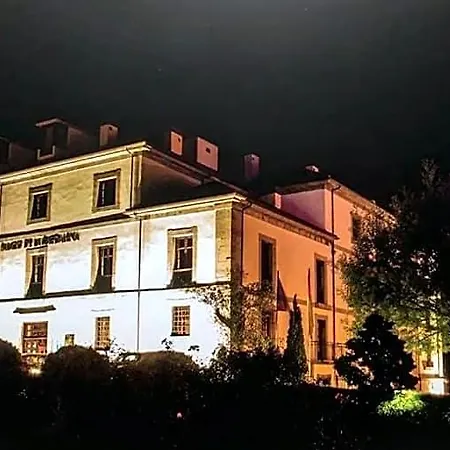 Palacio De La Magdalena 4*