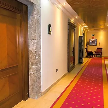 호텔 Palacio De La Magdalena 4*