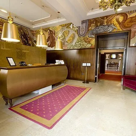 Hotel Palacio De La Magdalena 4*