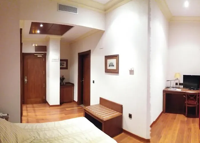 Palacio De La Magdalena