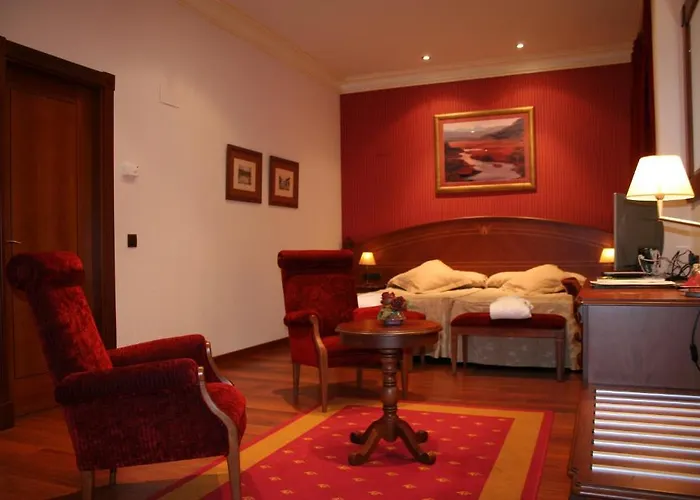 Palacio De La Magdalena