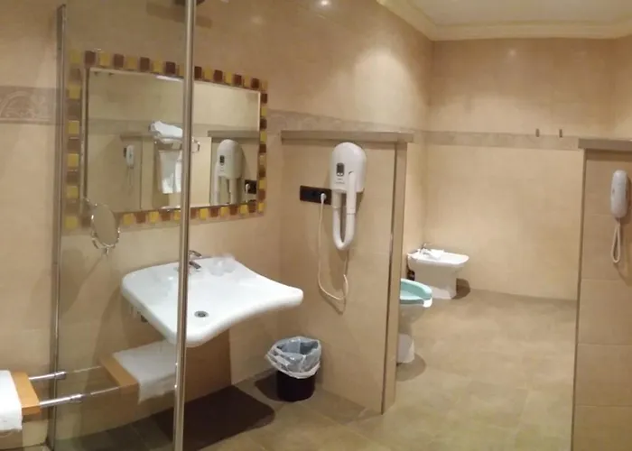 Hotel Palacio De La Magdalena 4*