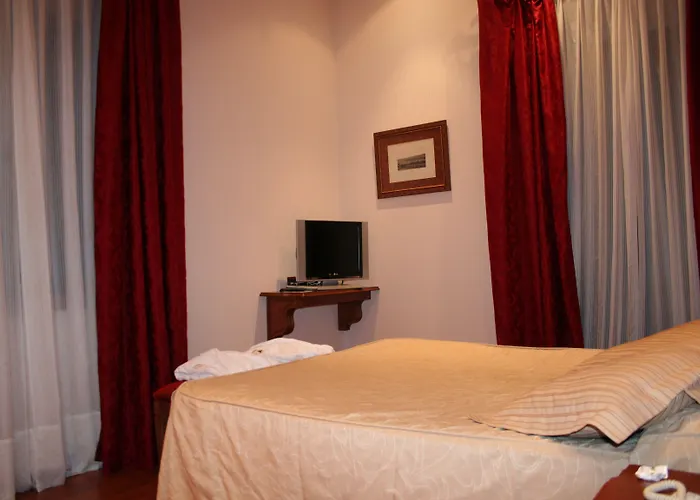 Palacio De La Magdalena 4*