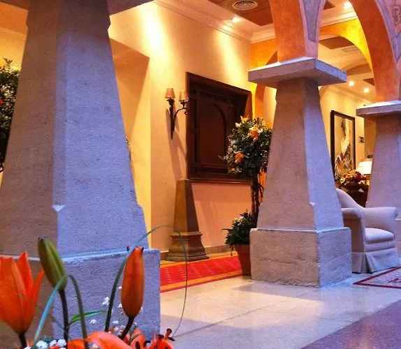 Palacio De La Magdalena Soto Del Barco