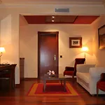 فندق Palacio De La Magdalena 4*