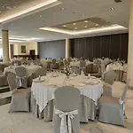 فندق Palacio De La Magdalena 4*