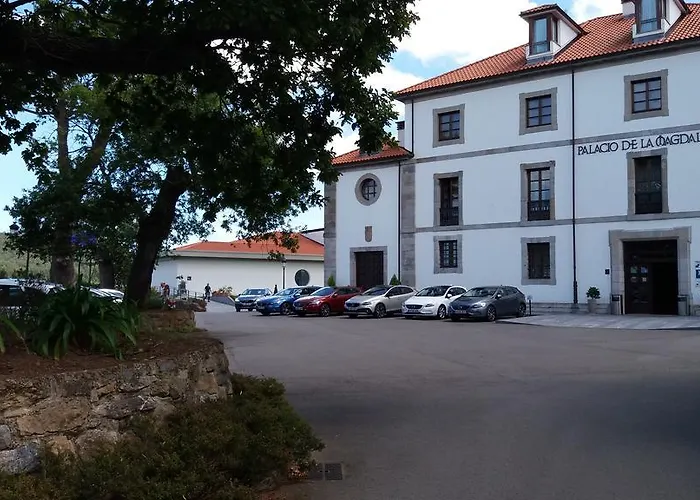 Palacio De La Magdalena Soto Del Barco